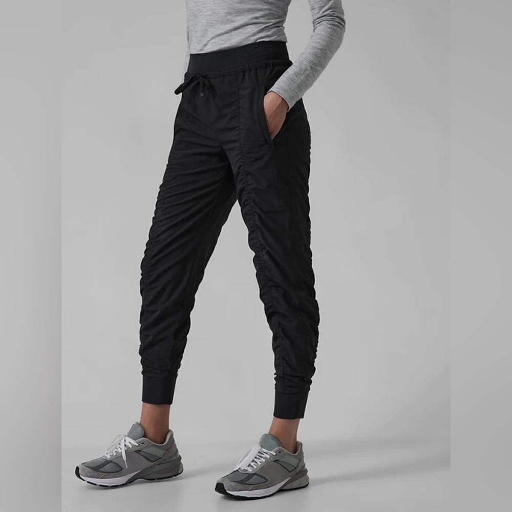 Athleta Attitude Lined Pant - Size 0